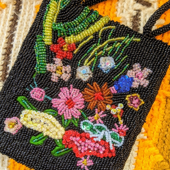 Vintage Beaded Purse - Picture 2 of 4